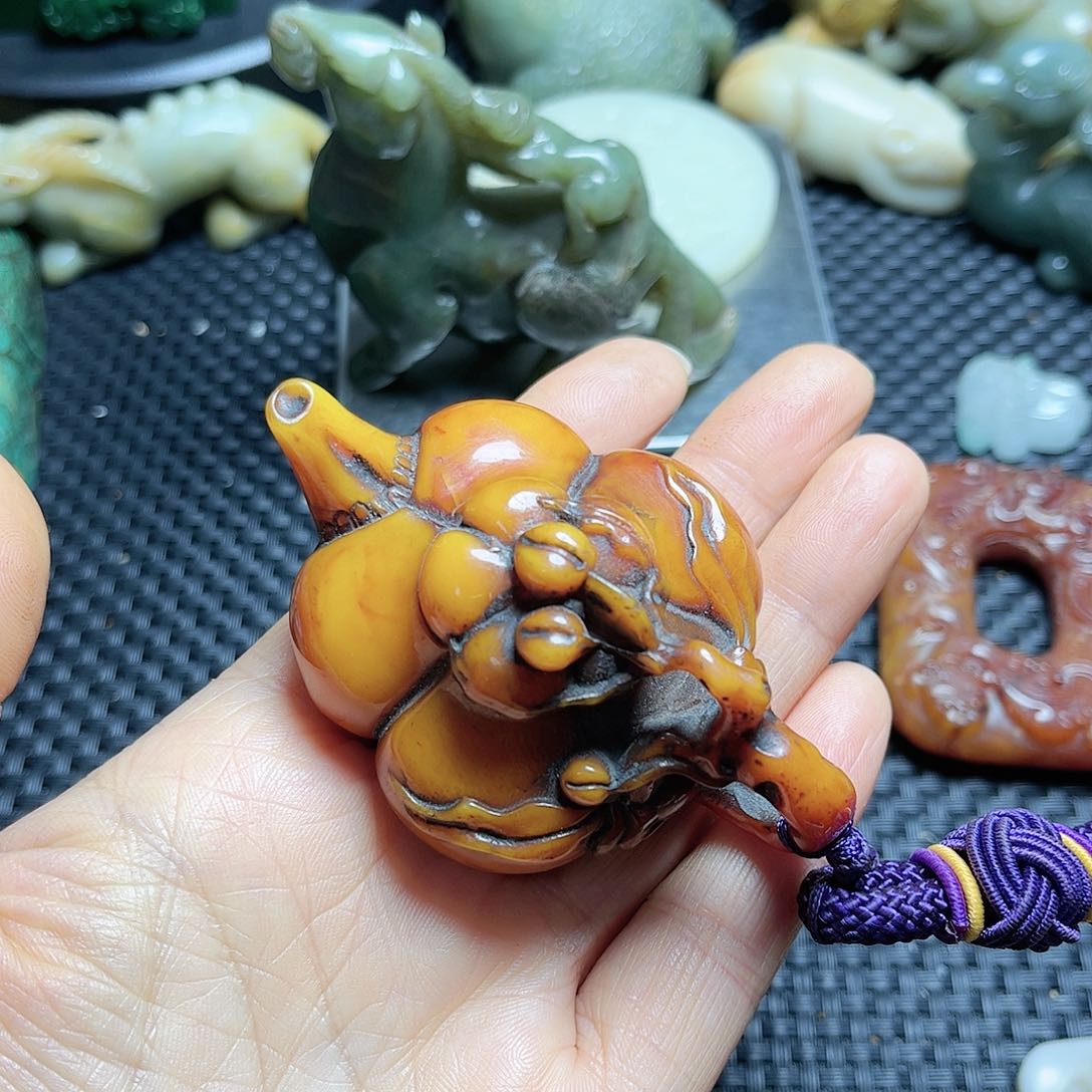 白玉菩提吊坠摆件