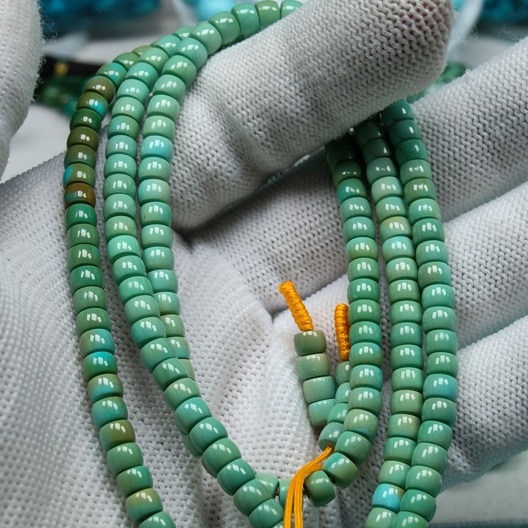 绿松石未镶嵌原矿