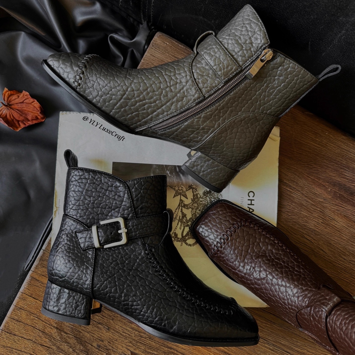 2075-12英伦复古方头粗跟短靴女冬季新款可调节皮带扣时装靴大码