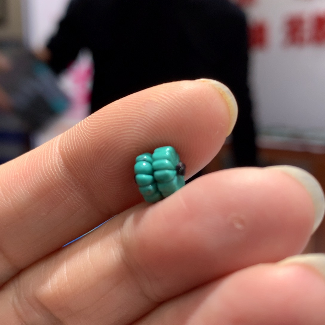 绿松石配饰未镶嵌