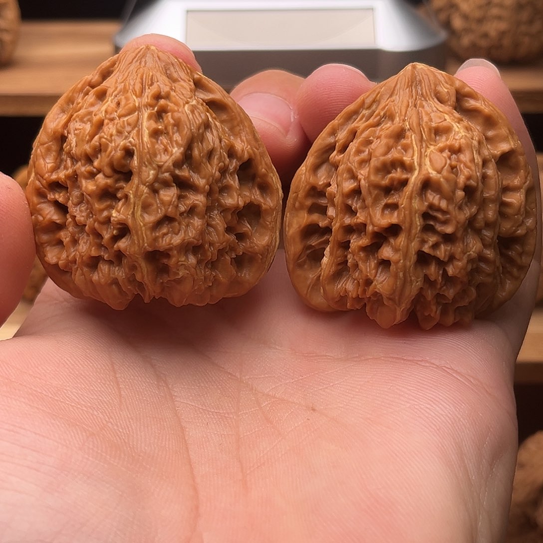 越***好吊坠文玩核桃黄金甲