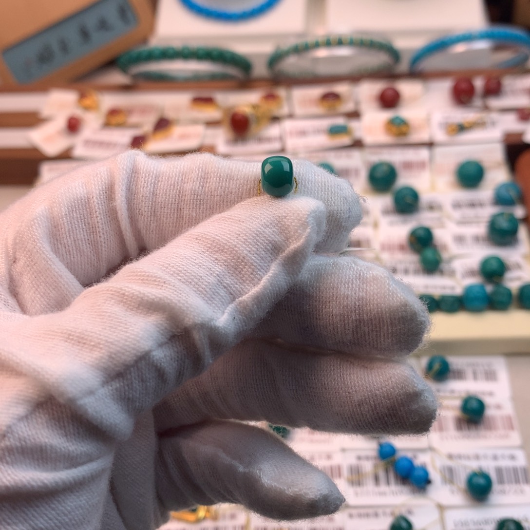 绿松石未镶嵌配饰凡