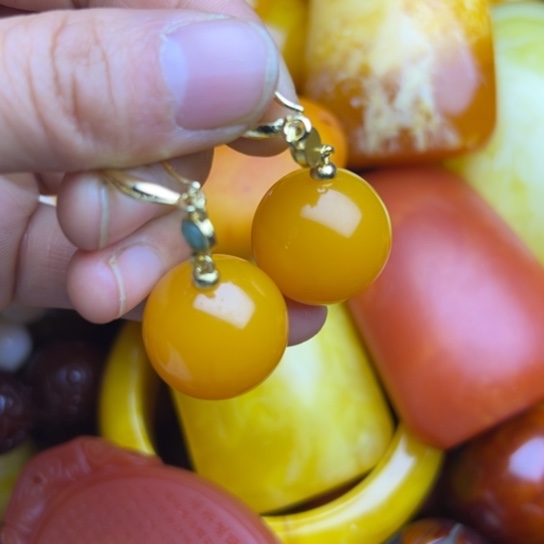 琥珀未镶嵌手链蜜蜡