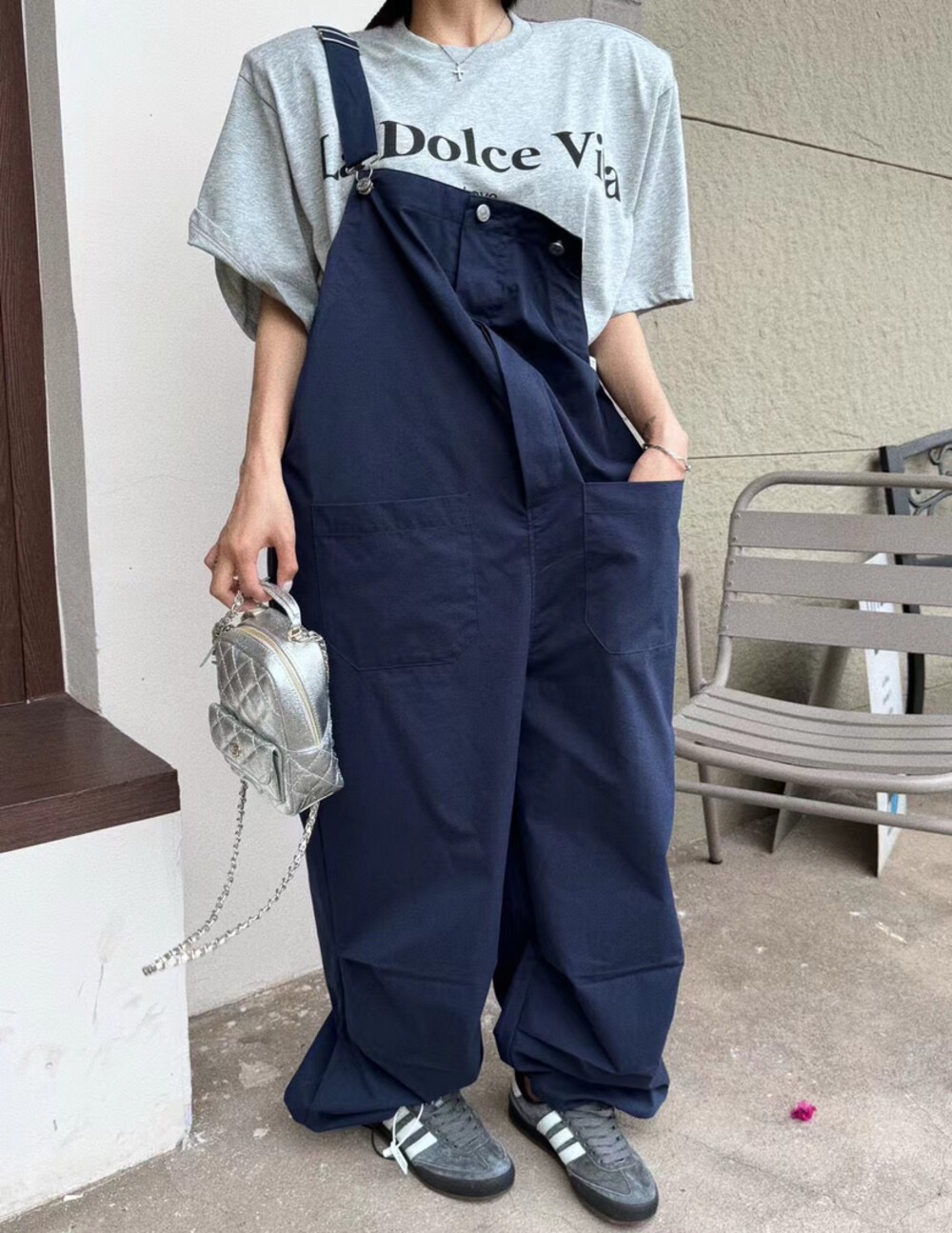 宽松舒适休闲工装背带裤  