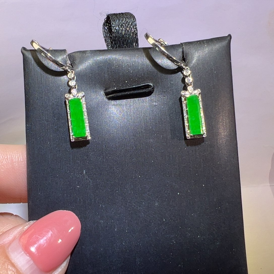 翡翠颈饰18K金镶嵌耳环