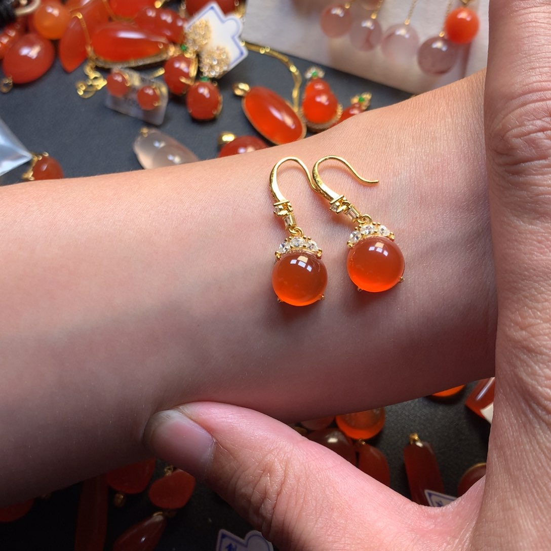 南红玛瑙颈饰未镶嵌哇*哇