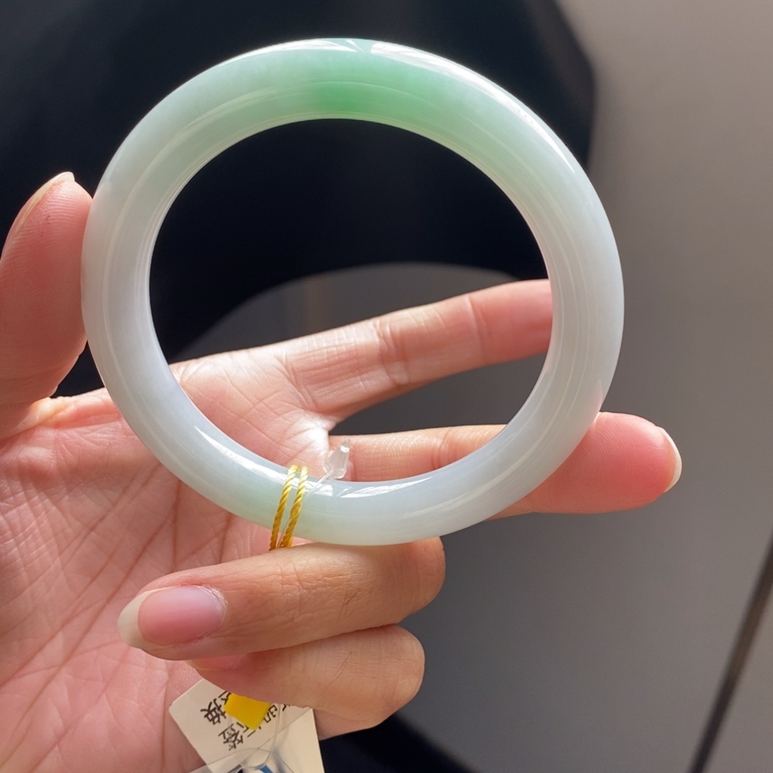未镶嵌手镯翡翠杨****圈59圆条