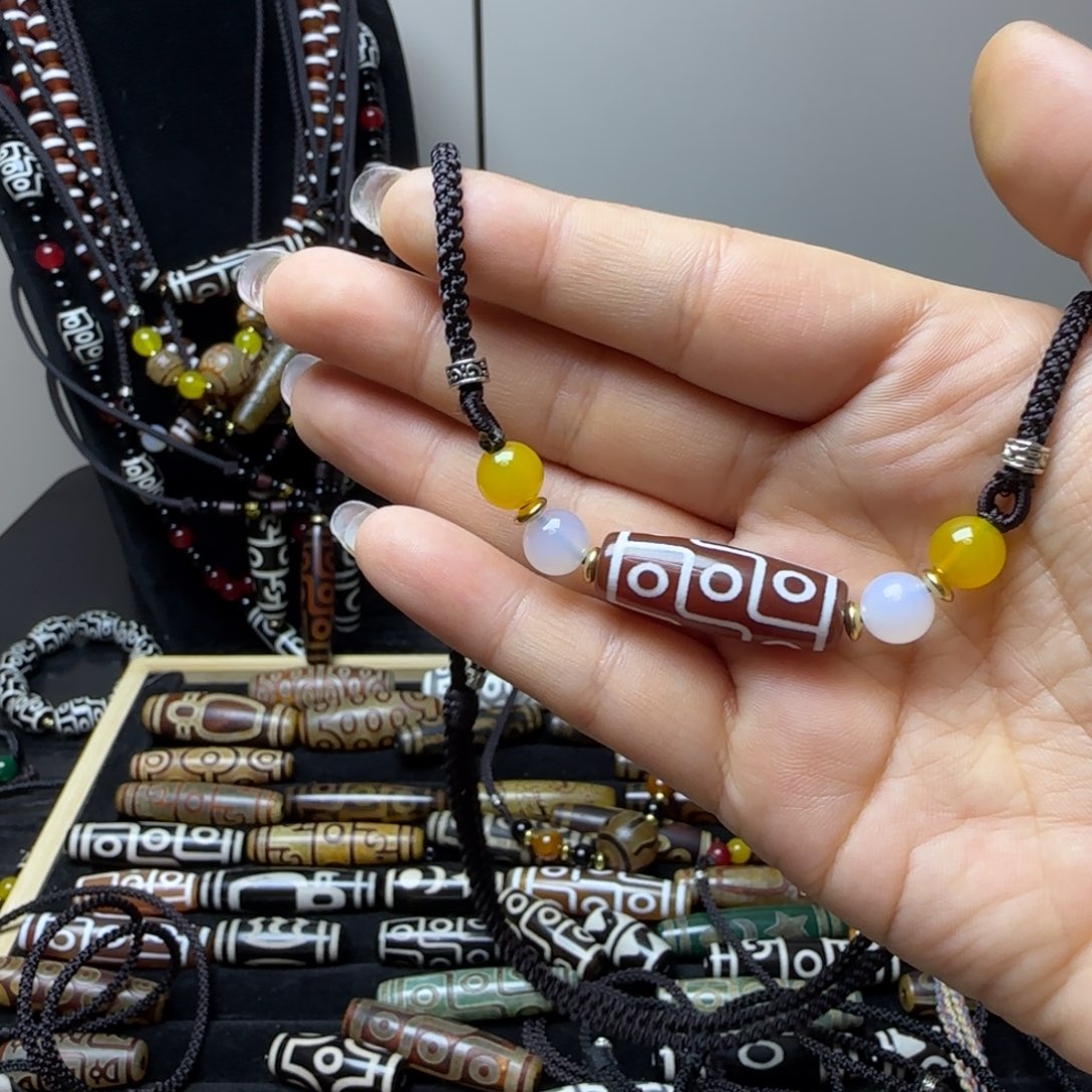 玛瑙/玉髓合金颈饰