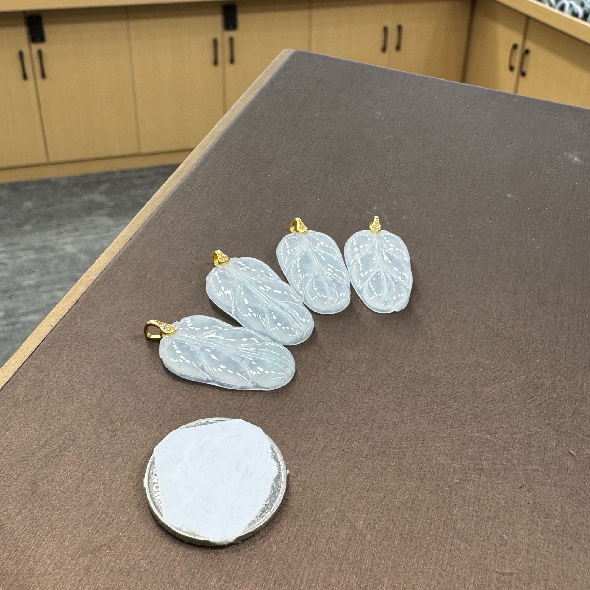 【一道光珠宝】天然翡翠S925银镶嵌叶子吊坠/多样性发其一