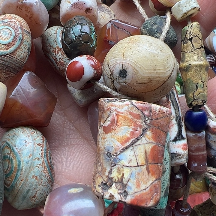 红***客玛瑙/玉髓未镶嵌颈饰