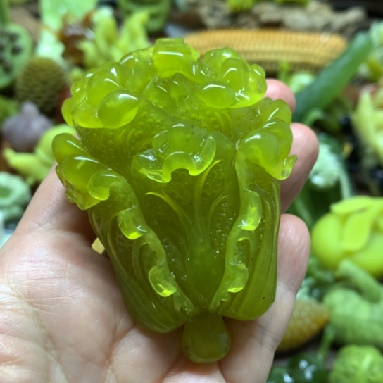 蛇纹石玉手把件未镶嵌