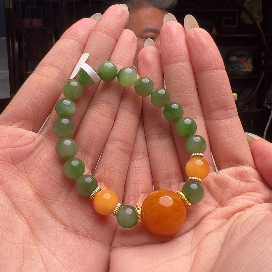 琥珀裸石未镶嵌XD015。手串