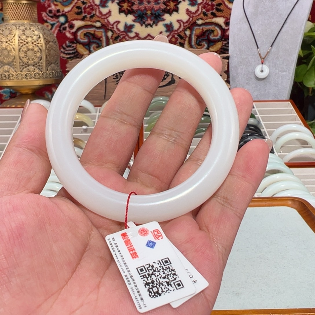 和田玉未镶嵌手镯天然新疆羊脂玉和田玉
