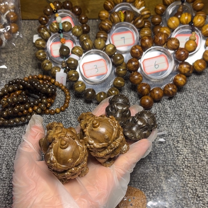 用***气楠木（金丝楠）手串/手链手把件