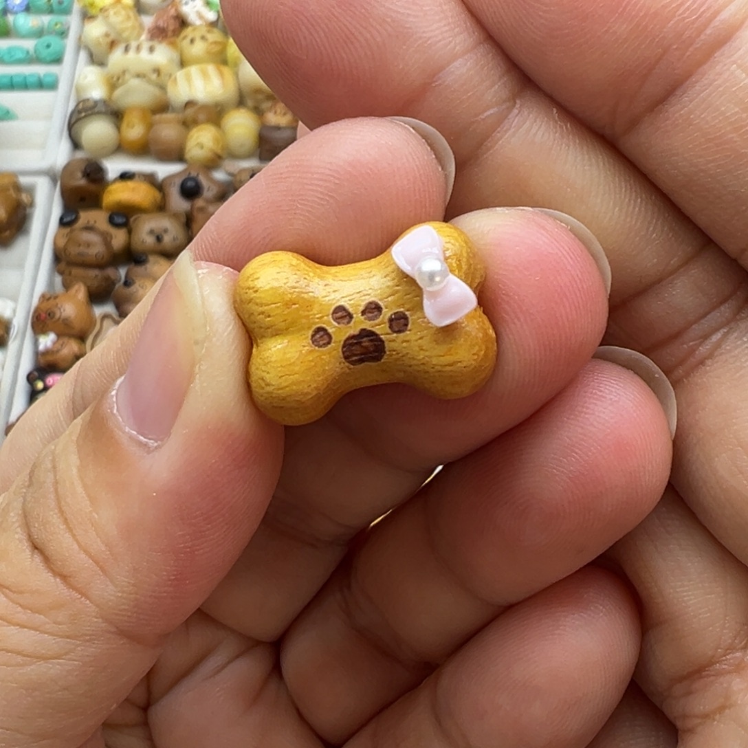 大叶紫檀（黑酸枝木类）