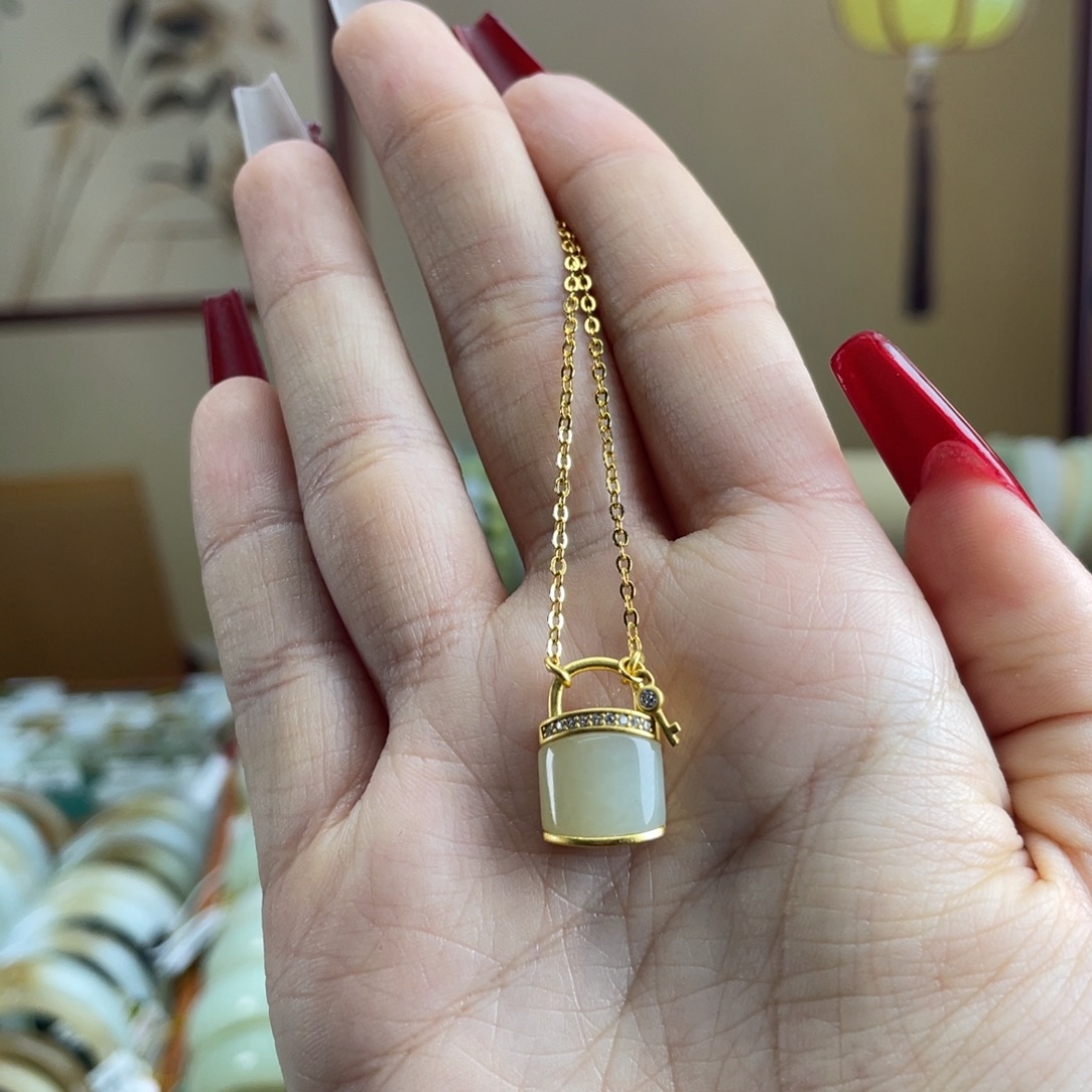 和田玉银S925镶嵌项链