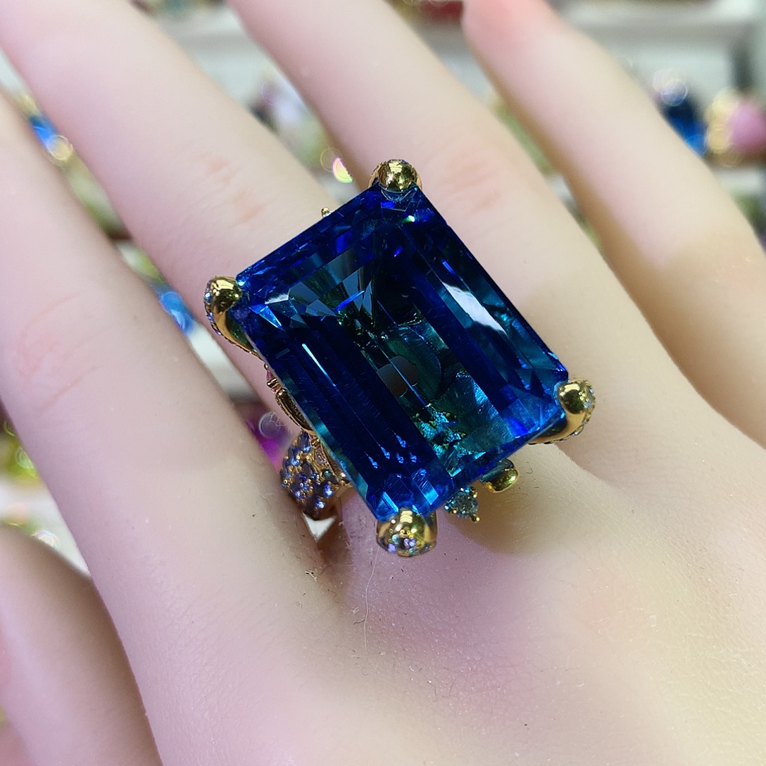 托帕石戒指9K金镶嵌