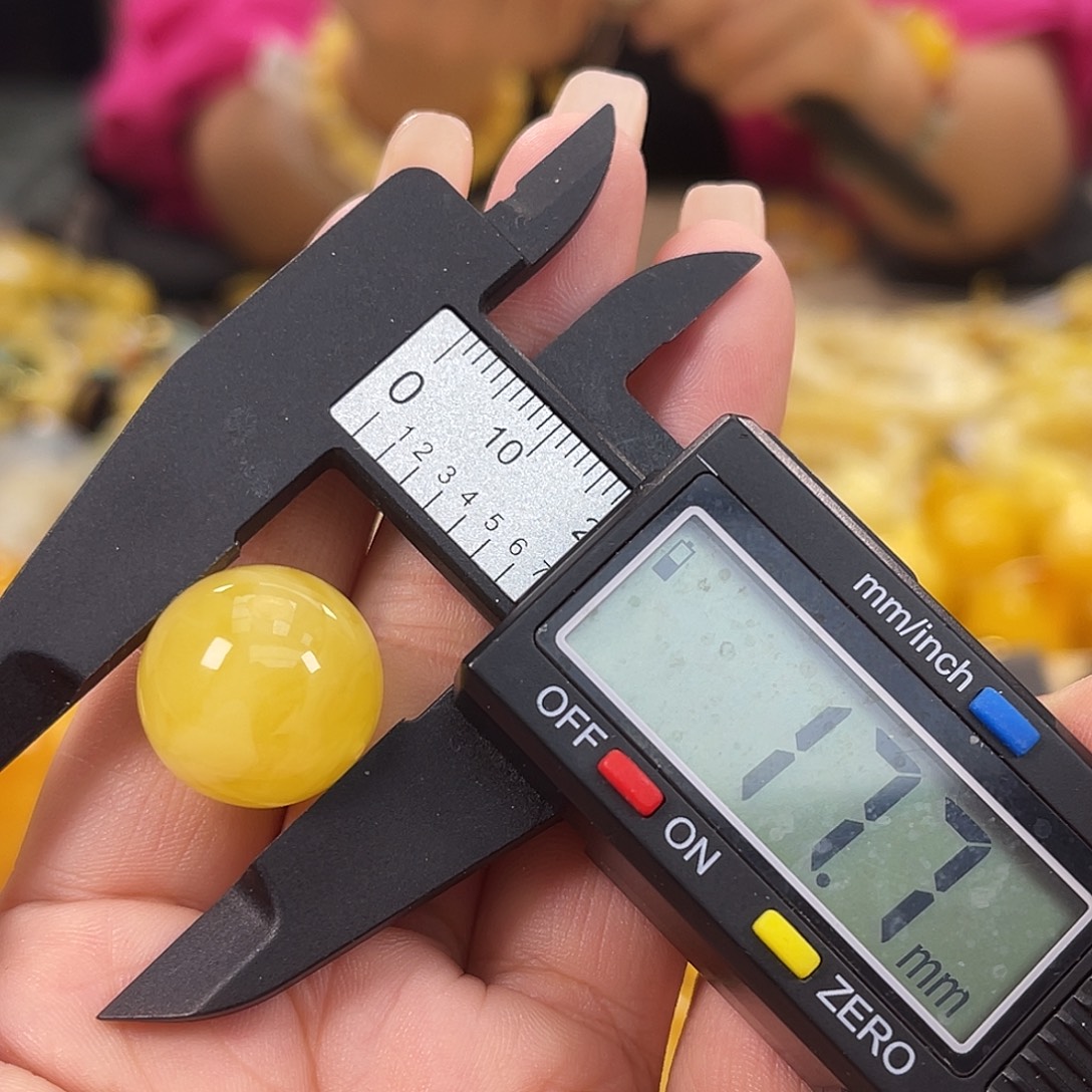 未镶嵌琥珀裸石琥珀h10