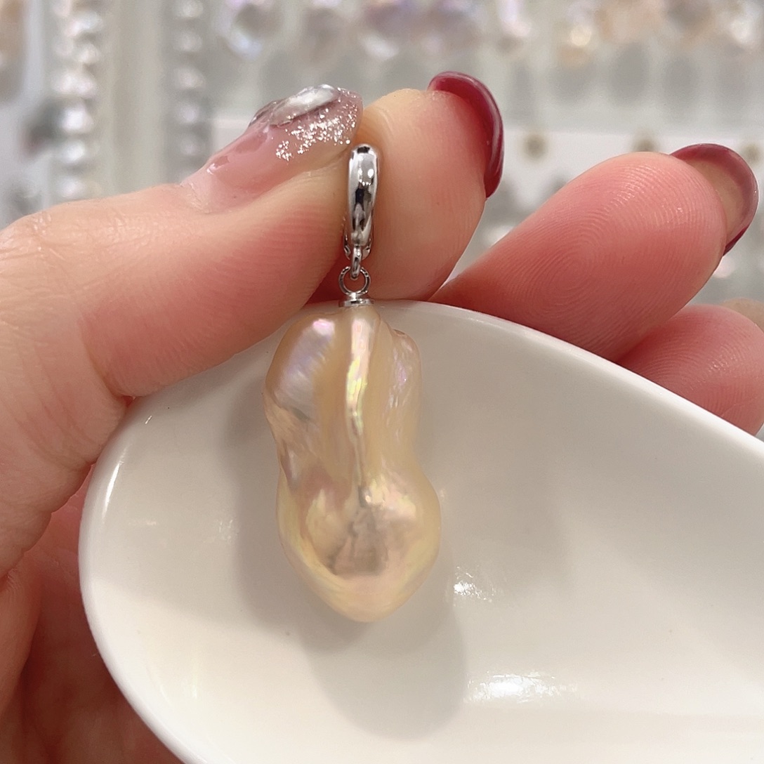 颈饰淡水珍珠未镶嵌