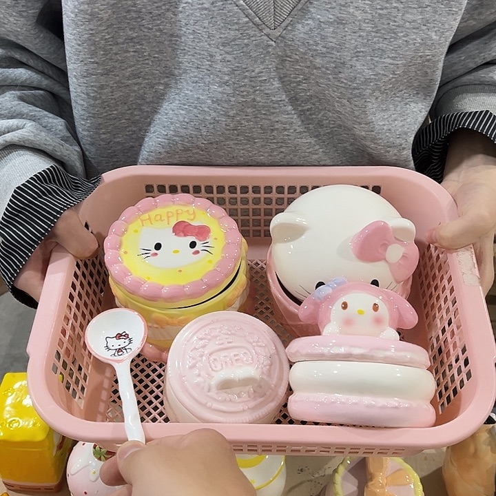 紫砂茶叶罐这么晚还不睡吗