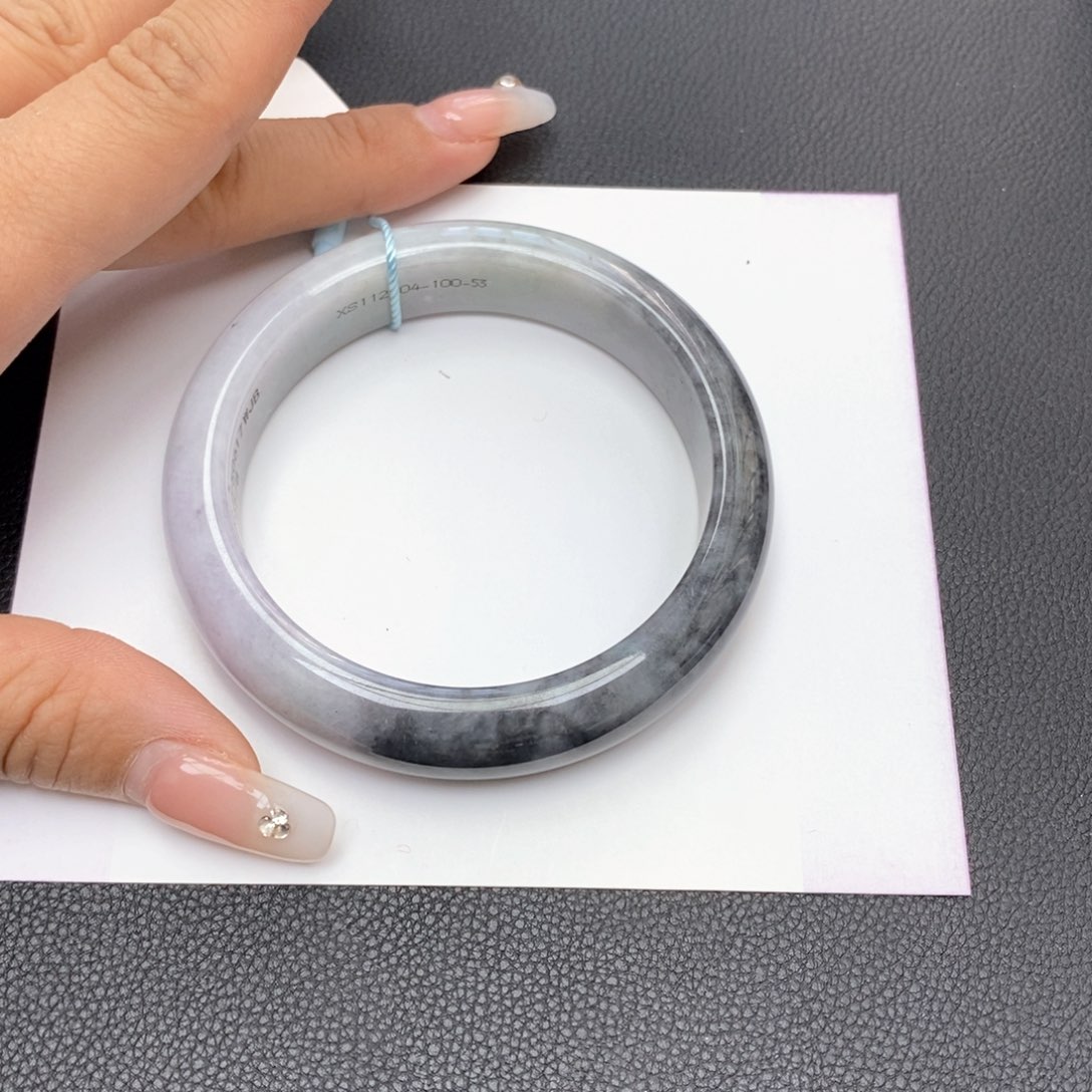 翡翠手镯未镶嵌55-56圈口