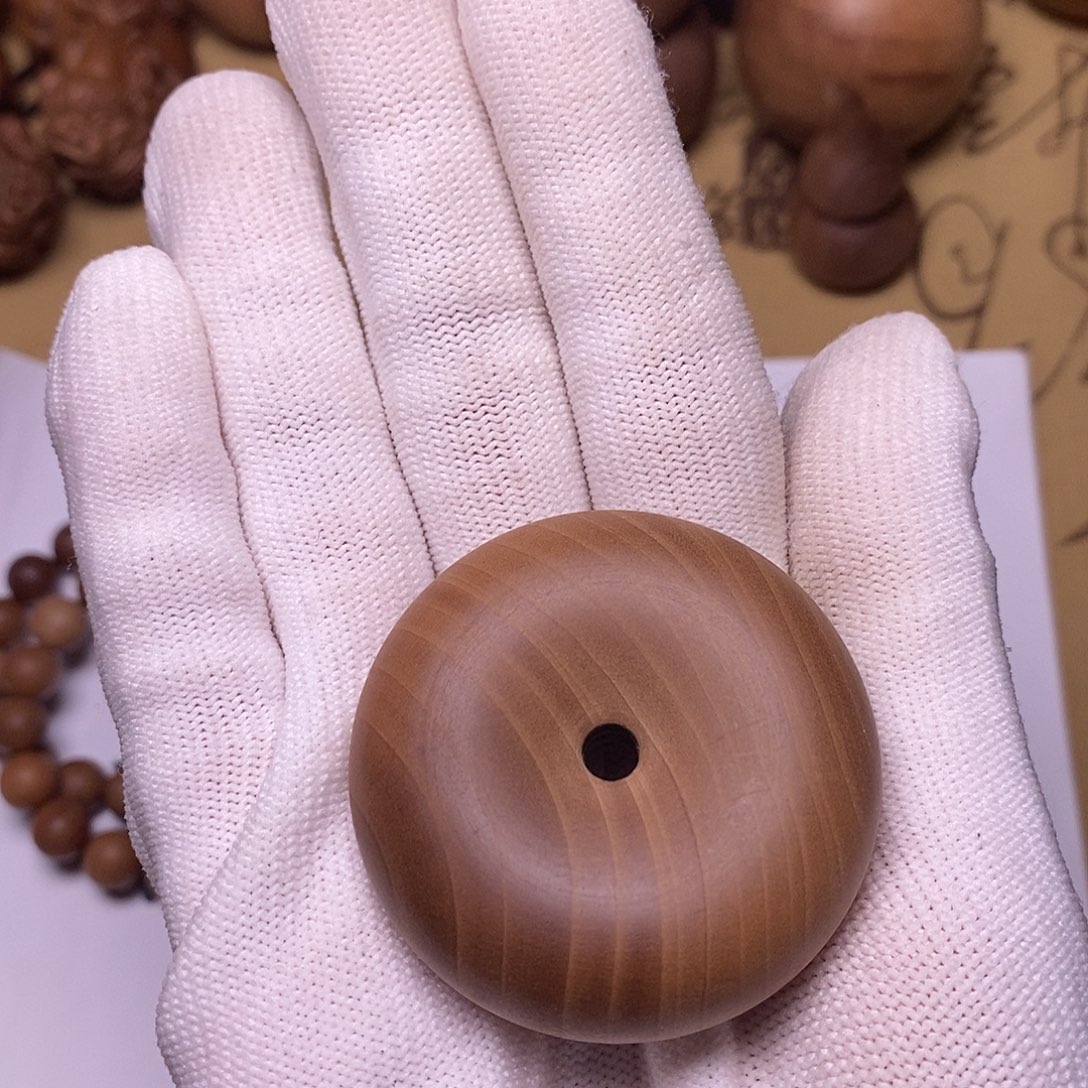 檀香木吊坠大平安扣 瑕