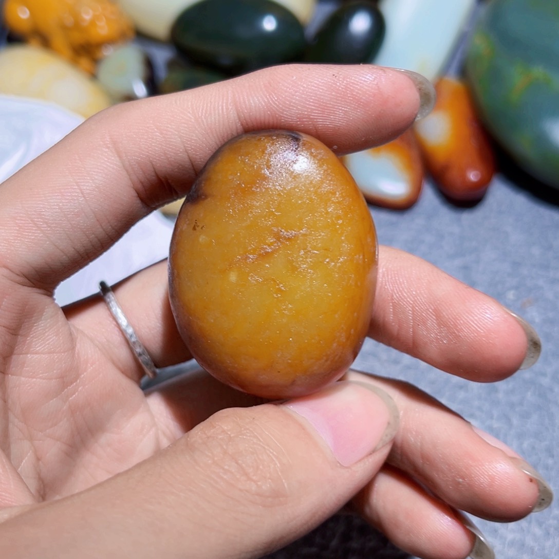 和田玉未镶嵌珠宝奇石