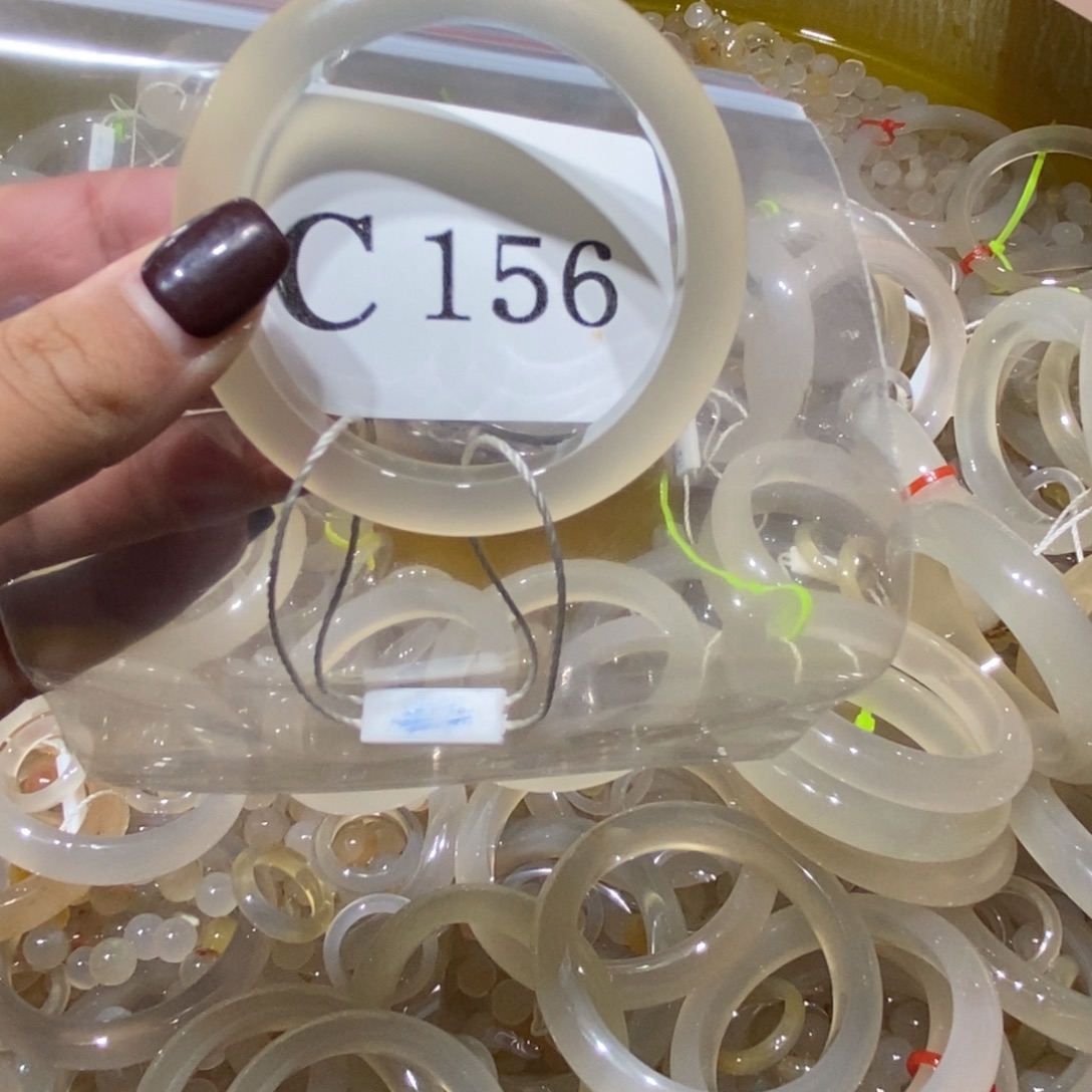 嘟***噜玛瑙/玉髓未镶嵌手镯