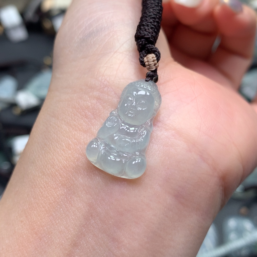 翡翠颈饰未镶嵌宝宝佛