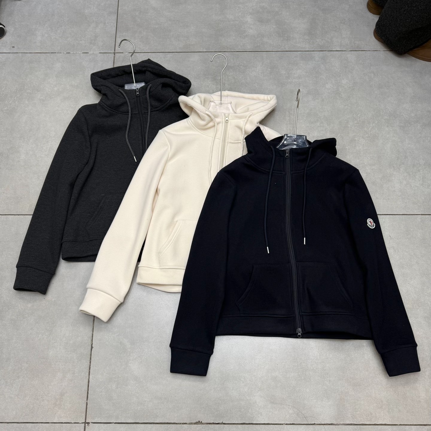 连帽长袖慵懒风女常规款冬季加绒加厚款短外套加绒款