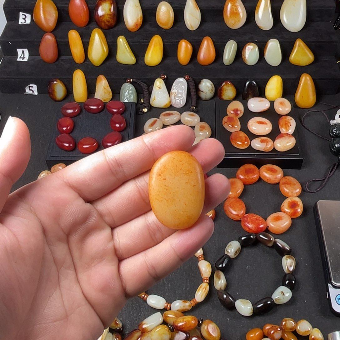 和田玉吊坠(赠链)未镶嵌