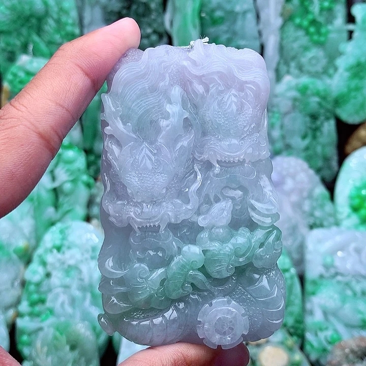 天然A货翡翠龙牌