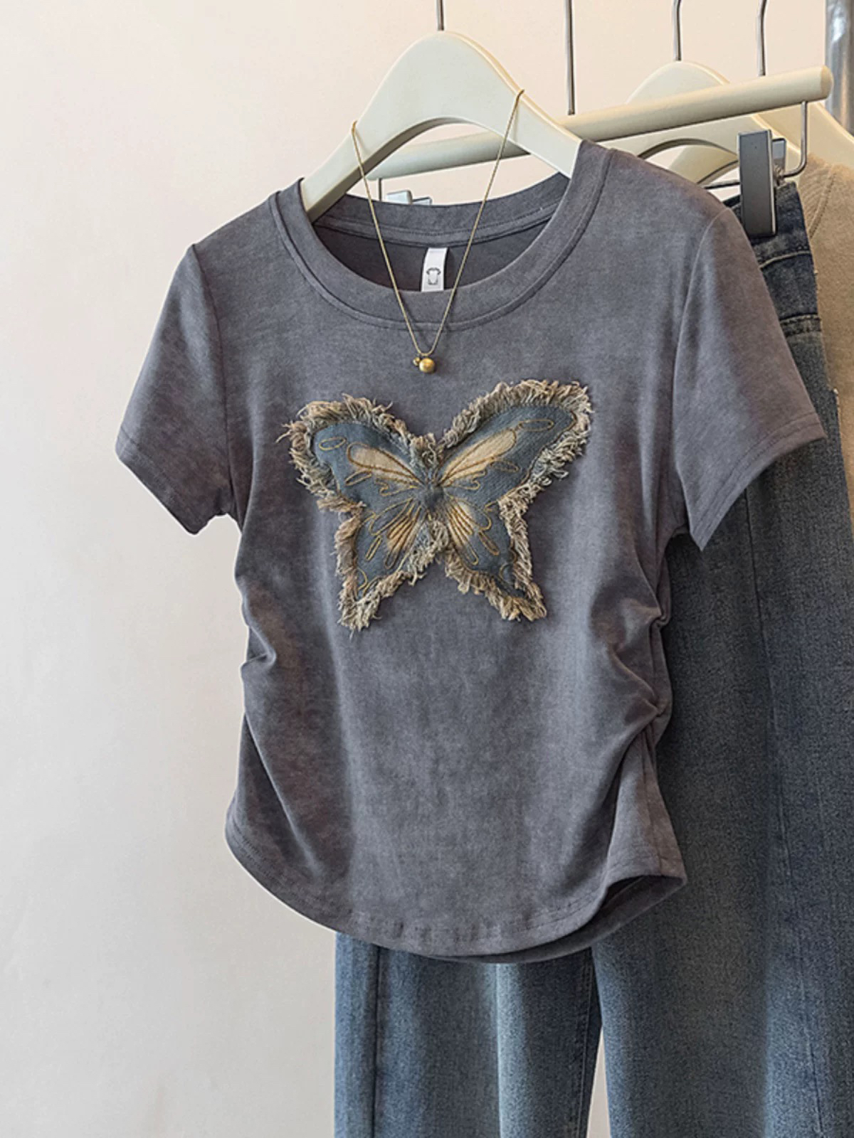 T恤女夏褶皱收腰弧形上衣遮肚藏肉