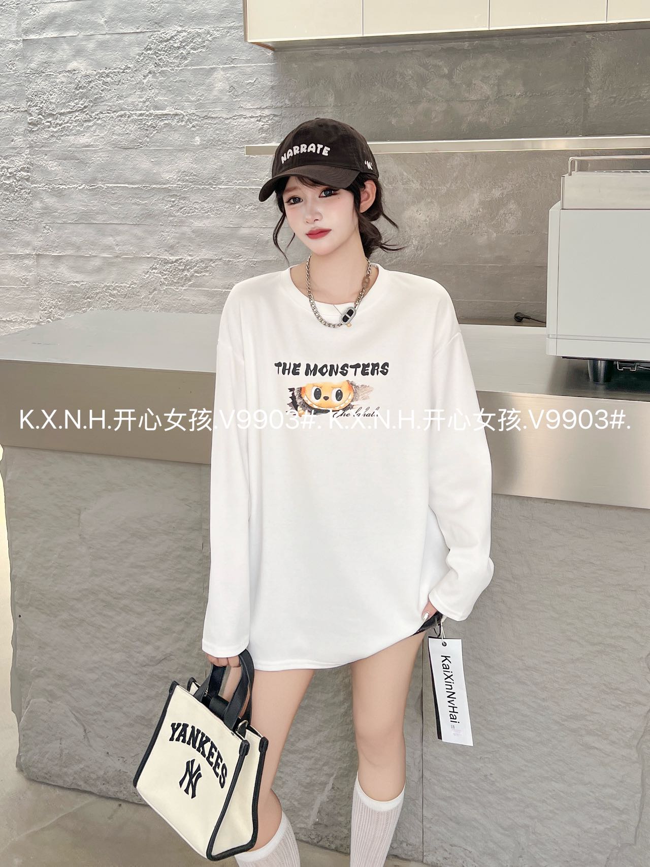 拉布布毛绒公仔设计感涂鸦印花T恤夏季薄款宽松黑色体恤半袖