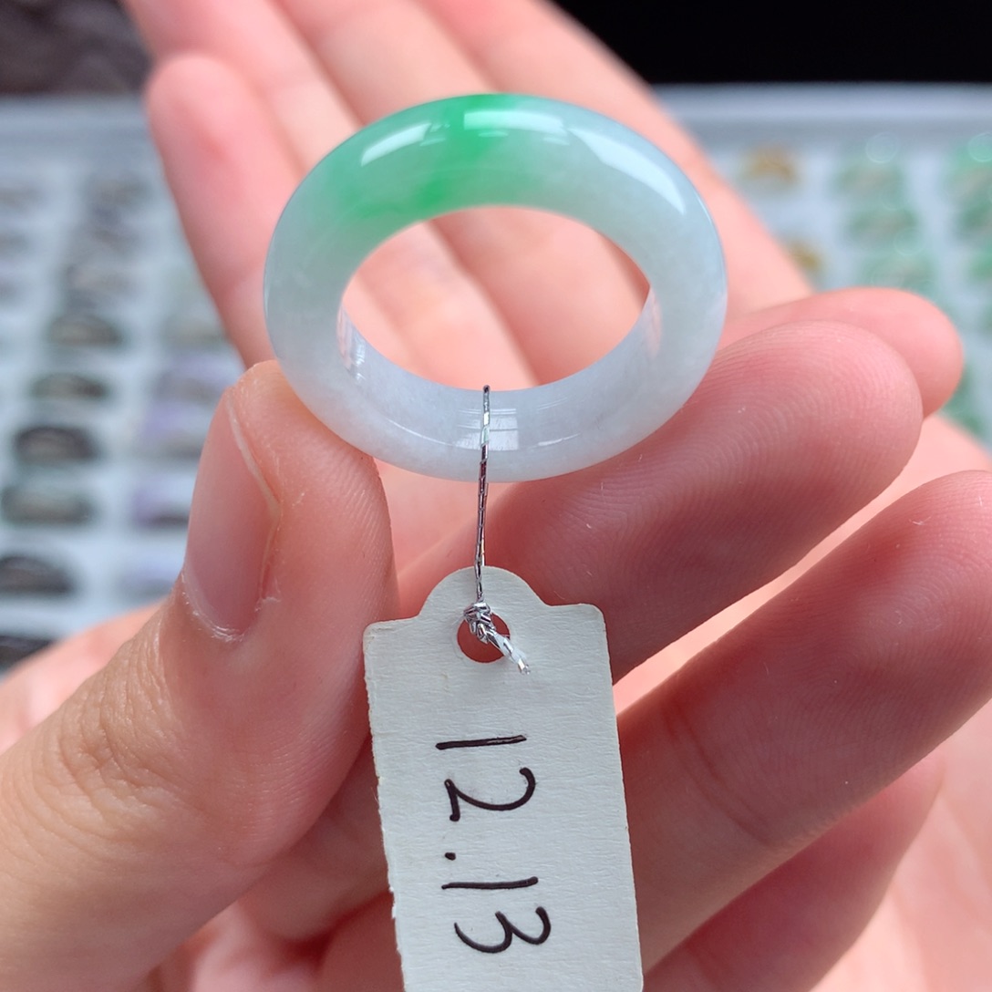 翡翠戒指未镶嵌天然