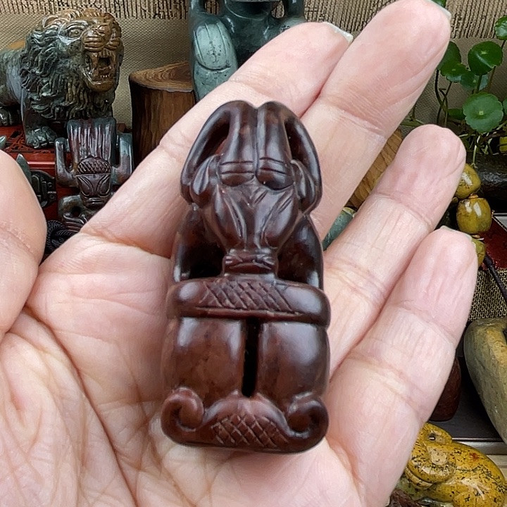 岫岩河磨玉（透闪石质玉）未镶嵌把件大**金