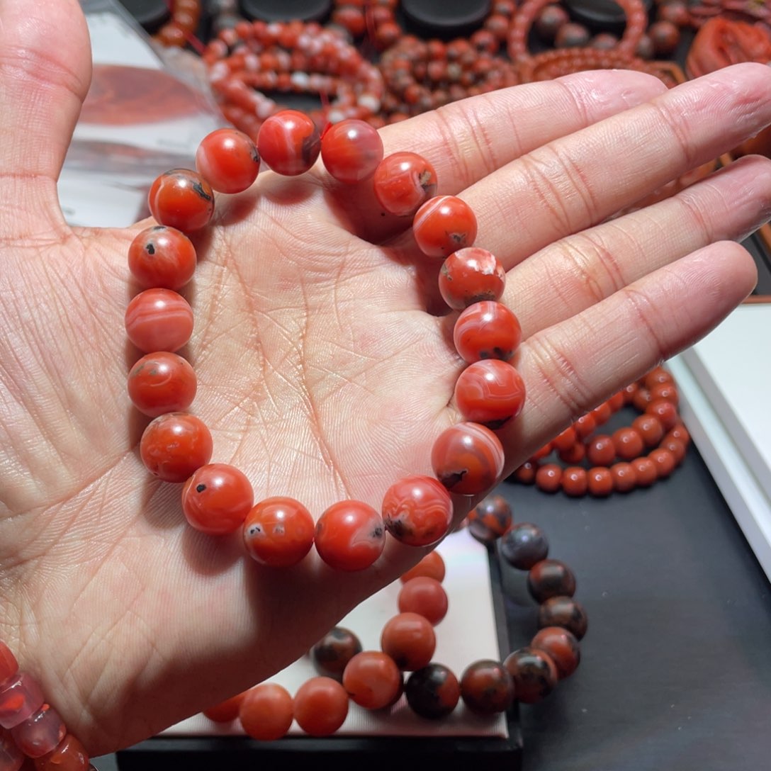 南红玛瑙手链未镶嵌