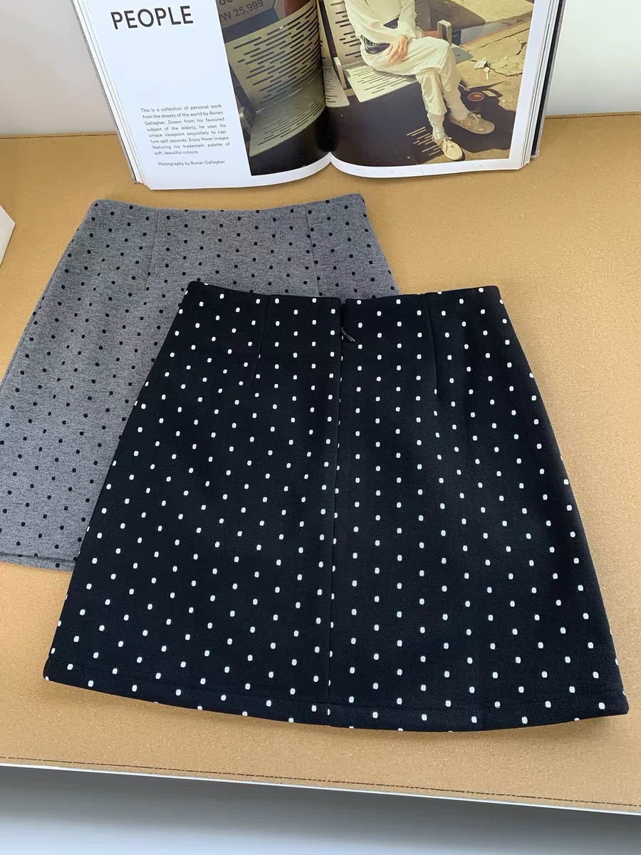 韩版A字灰色波点毛呢短裙女2025球季新品高腰显瘦防走光半身裙