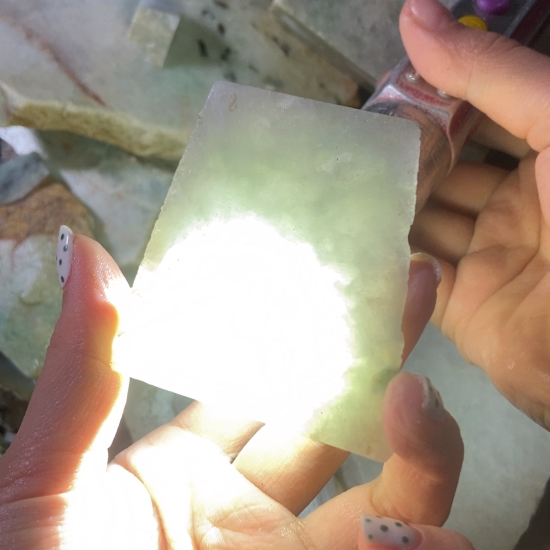 翡翠未镶嵌挂件天然翡翠