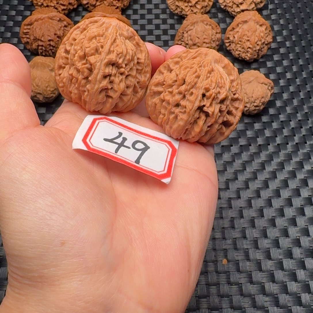 核桃把件四座楼44尺