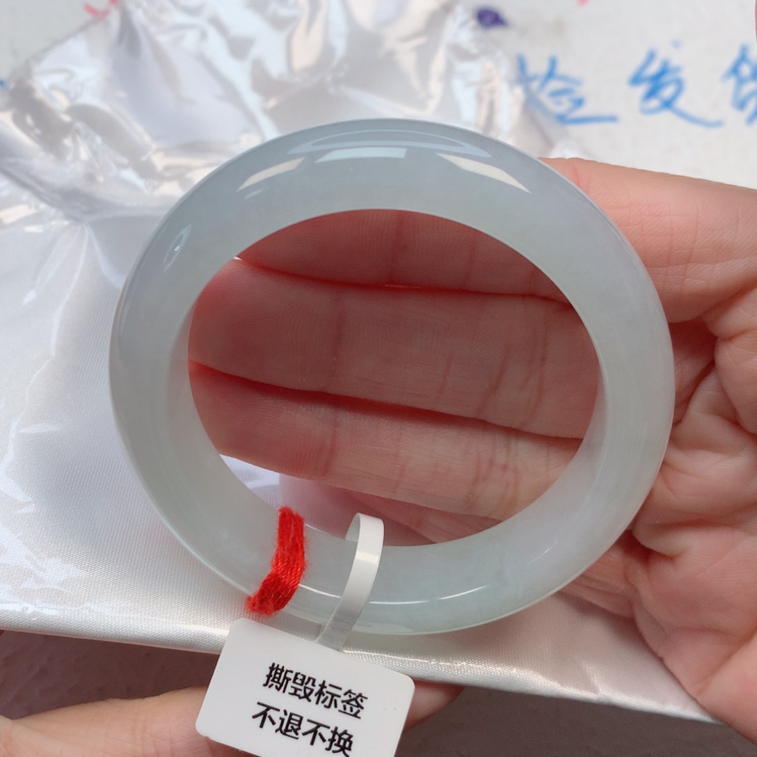 翡翠手镯未镶嵌50.4圈 白月光