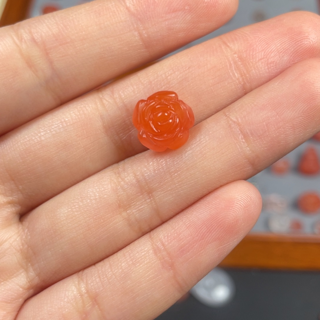 南红玛瑙玫瑰花未镶嵌