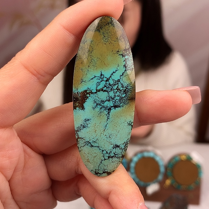 绿松石未镶嵌原矿