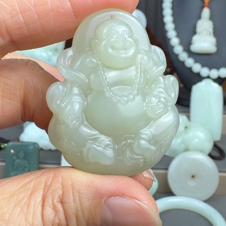 和田玉未镶嵌颈饰