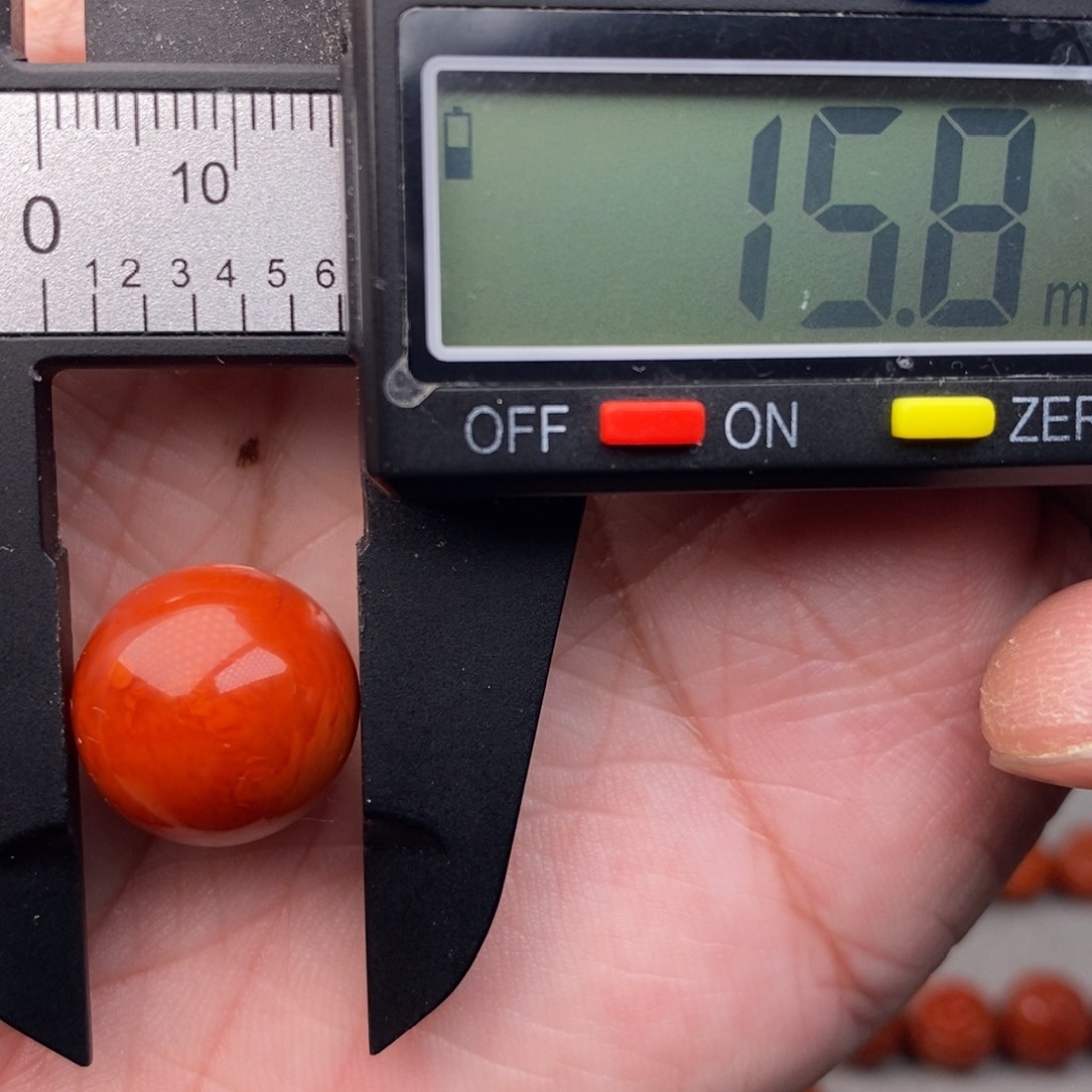 南红玛瑙配饰未镶嵌