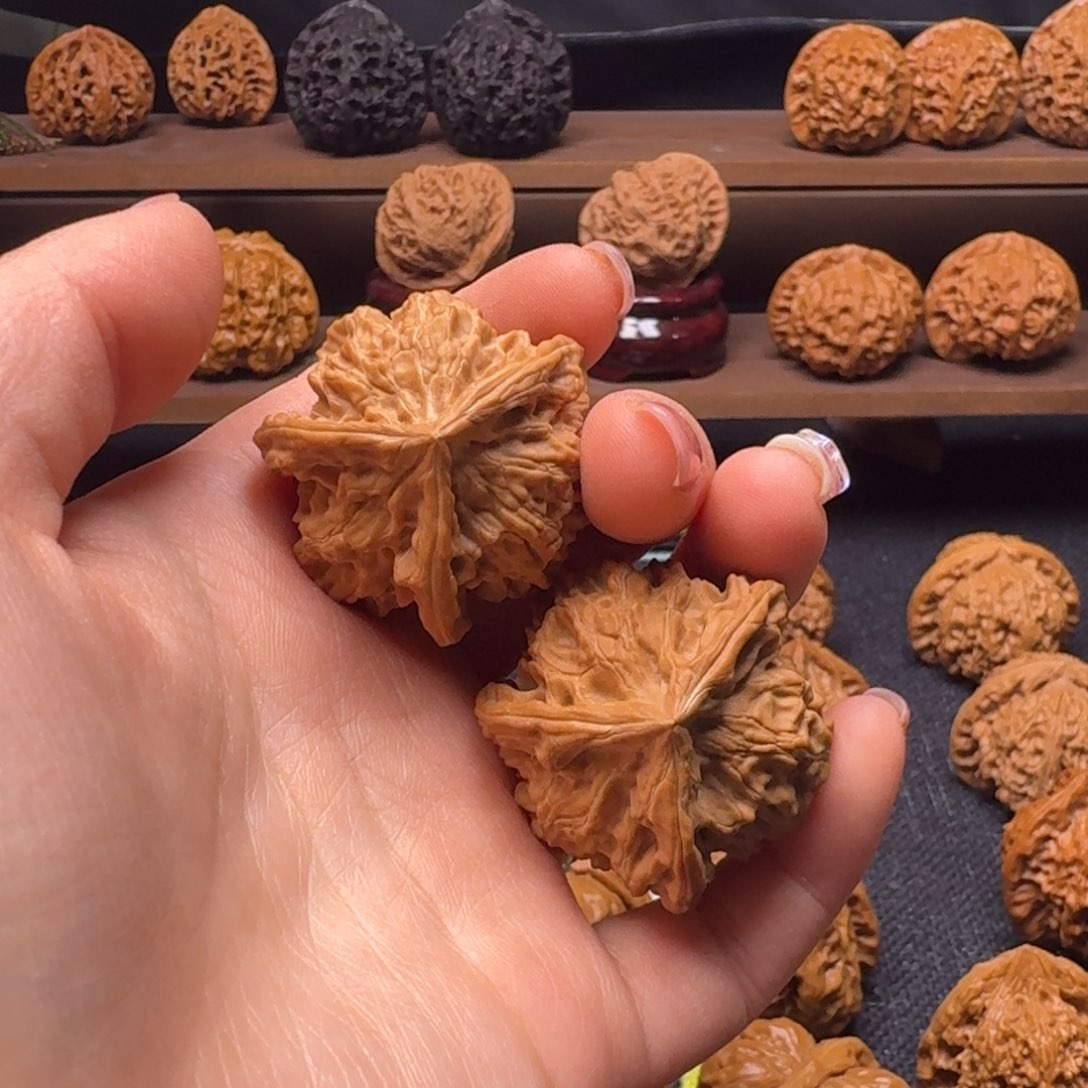 文玩核桃吊坠37盘山