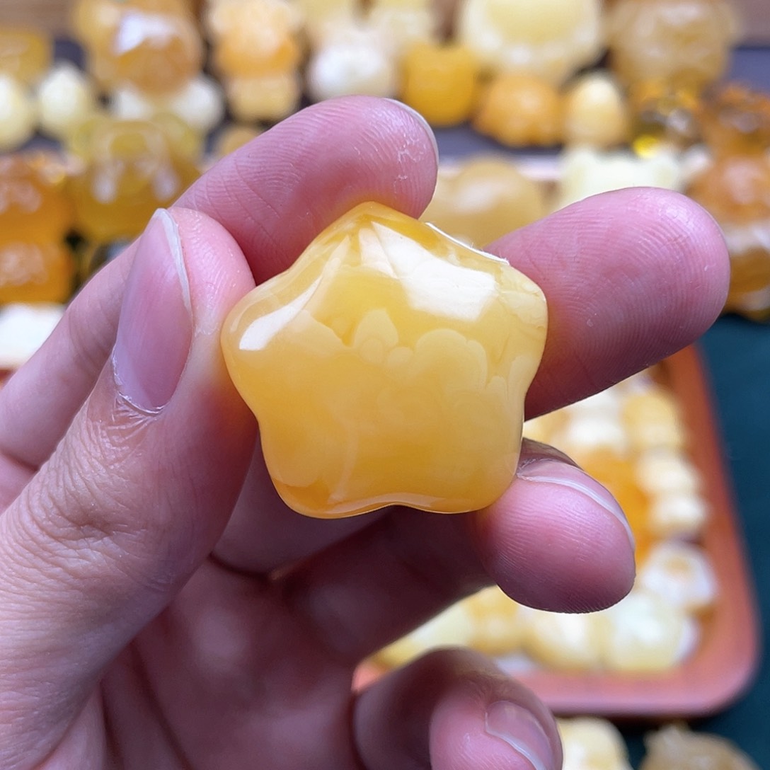 琥珀裸石未镶嵌蜜蜡