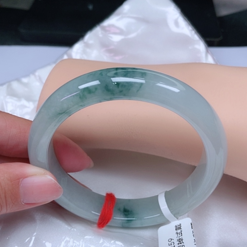 【闪购商品】翡翠手镯未镶嵌，