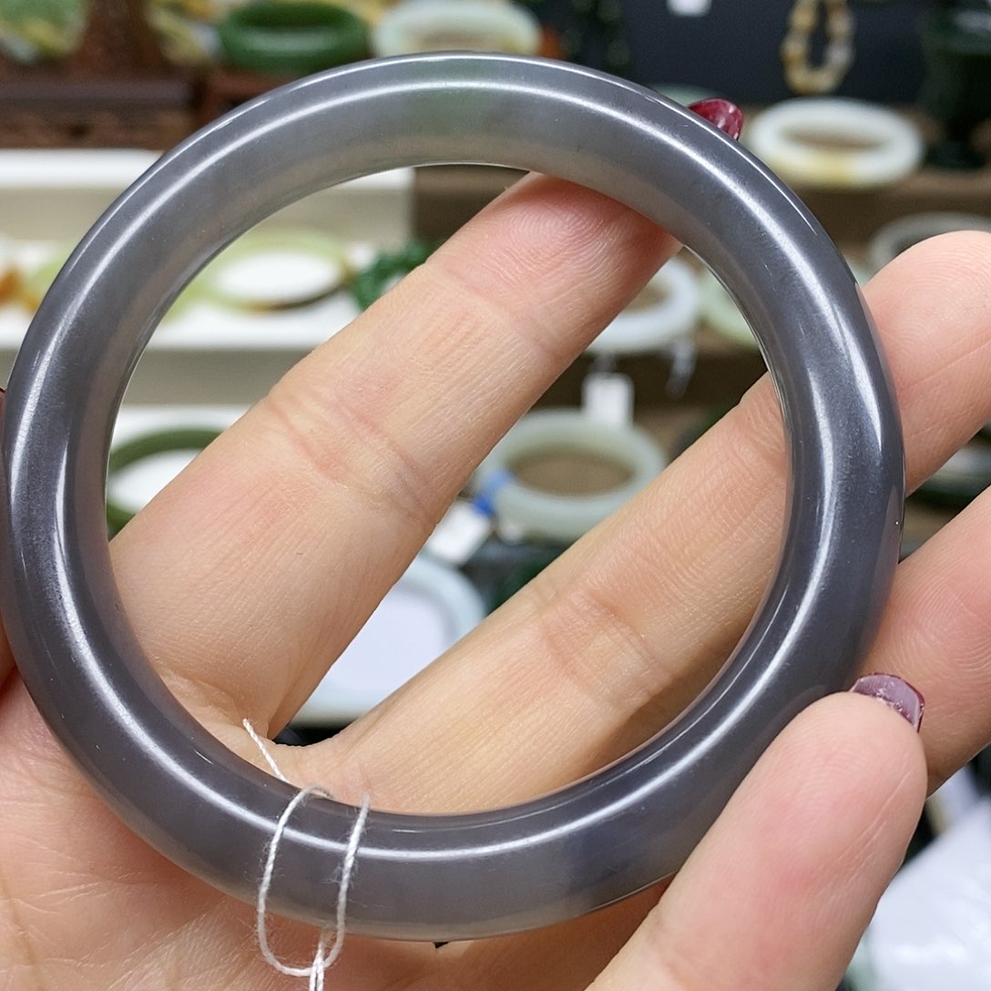 【闪购商品】和田玉手镯未镶嵌