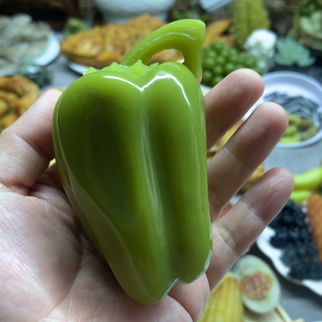 未镶嵌蛇纹石玉天然岫玉精雕仿真雕刻